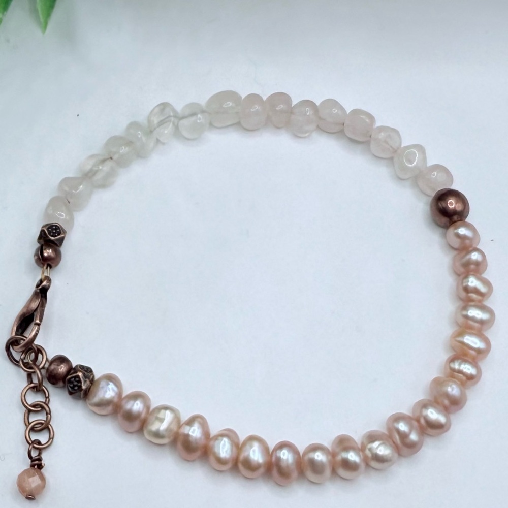 Bracelet 7.5 inch Blush Pearl and Quartz